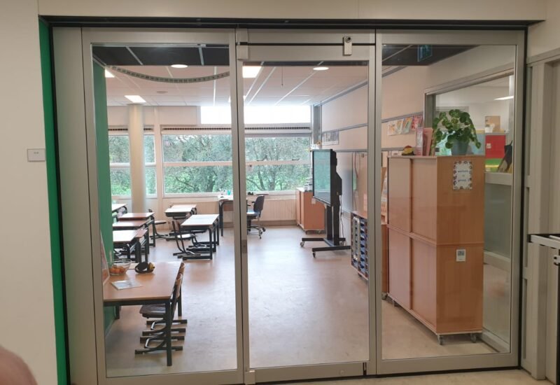 Glaswand Scala - Arnhem - Monchyschool