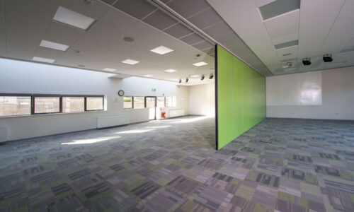 Paneelwand Space - Dublin - St. Killian's German School Paneelwand Space - Dublin - St. Killian's German School