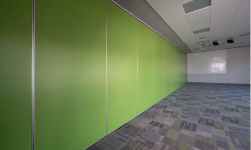 Paneelwand Space - Dublin - St. Killian's German School Paneelwand Space - Dublin - St. Killian's German School