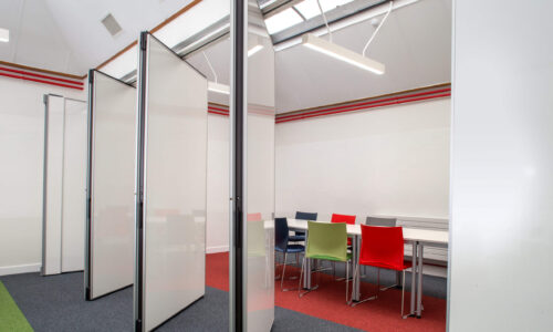 Paneelwand Space - Dublin - University College Paneelwand Space - Dublin - University College